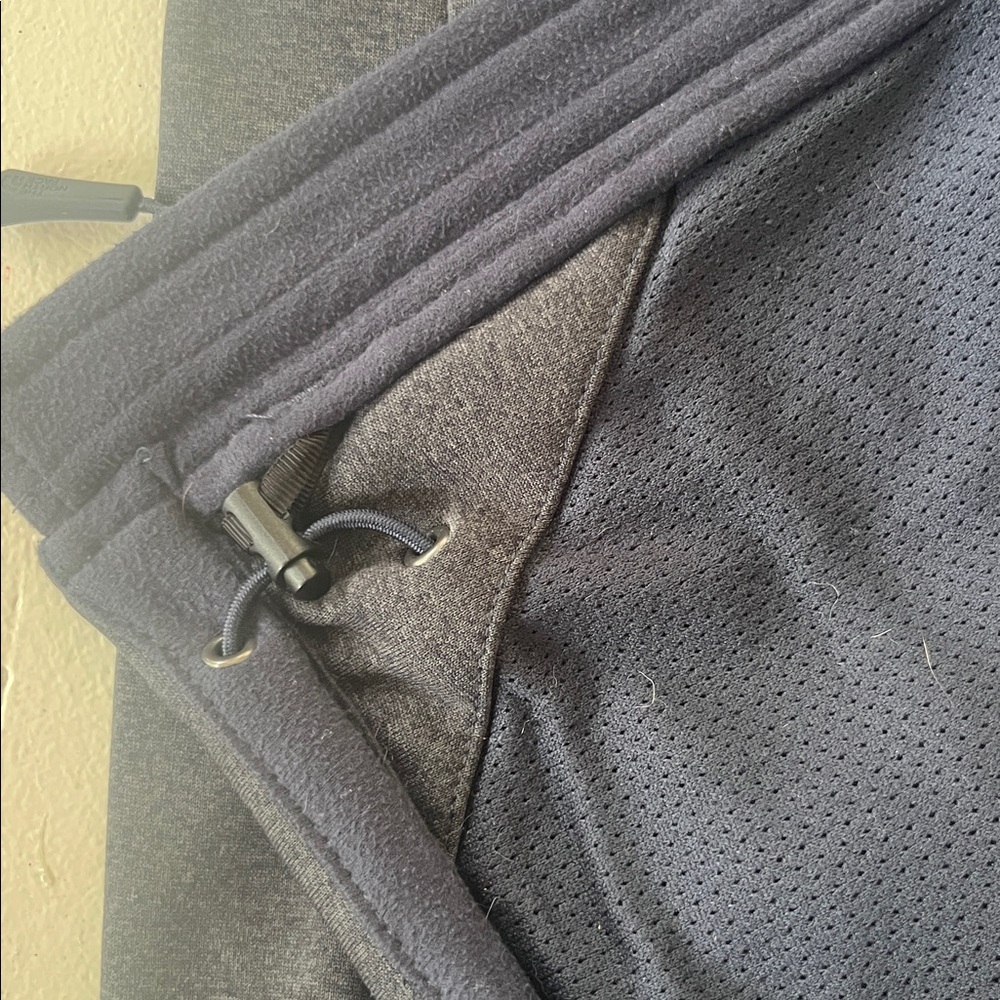 The North Face Blue Performance Jacket - Picture 4 of 10